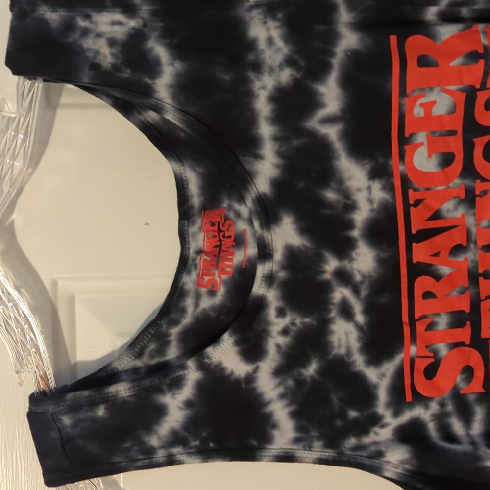 Stranger Things Black Tie Dye Tank Top Men's XL Netflix - Picture 2 of 9